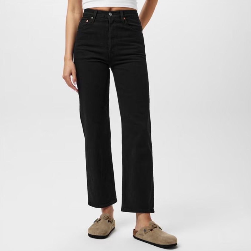 Levi's Ribcage Straight Jeans in Black